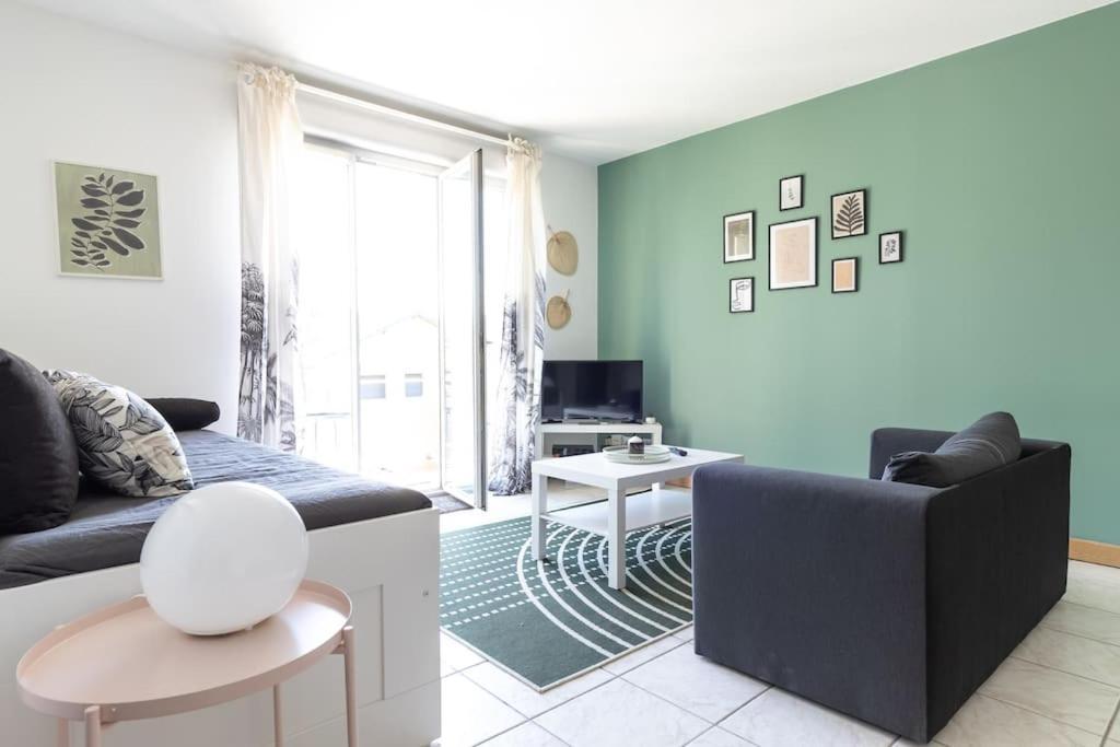 Beautiful Apartment With Terrace + Private Parking ตูลูส ภายนอก รูปภาพ